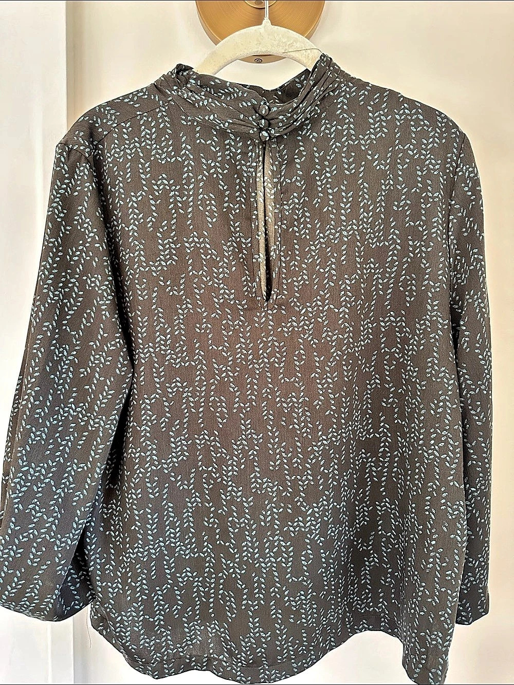 Long- sleeved Floral High Neck Blouse in dark green & Blue pattern Like New
